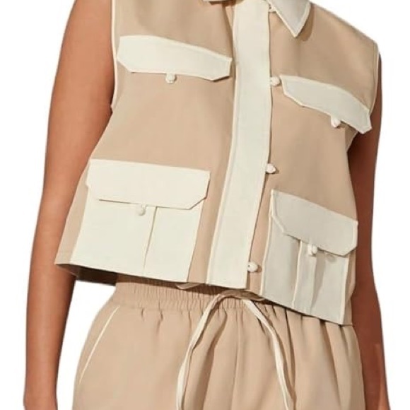 Tan & ivory matching 2 piece shorts & vest set — pocket front button up detail - Picture 7 of 7